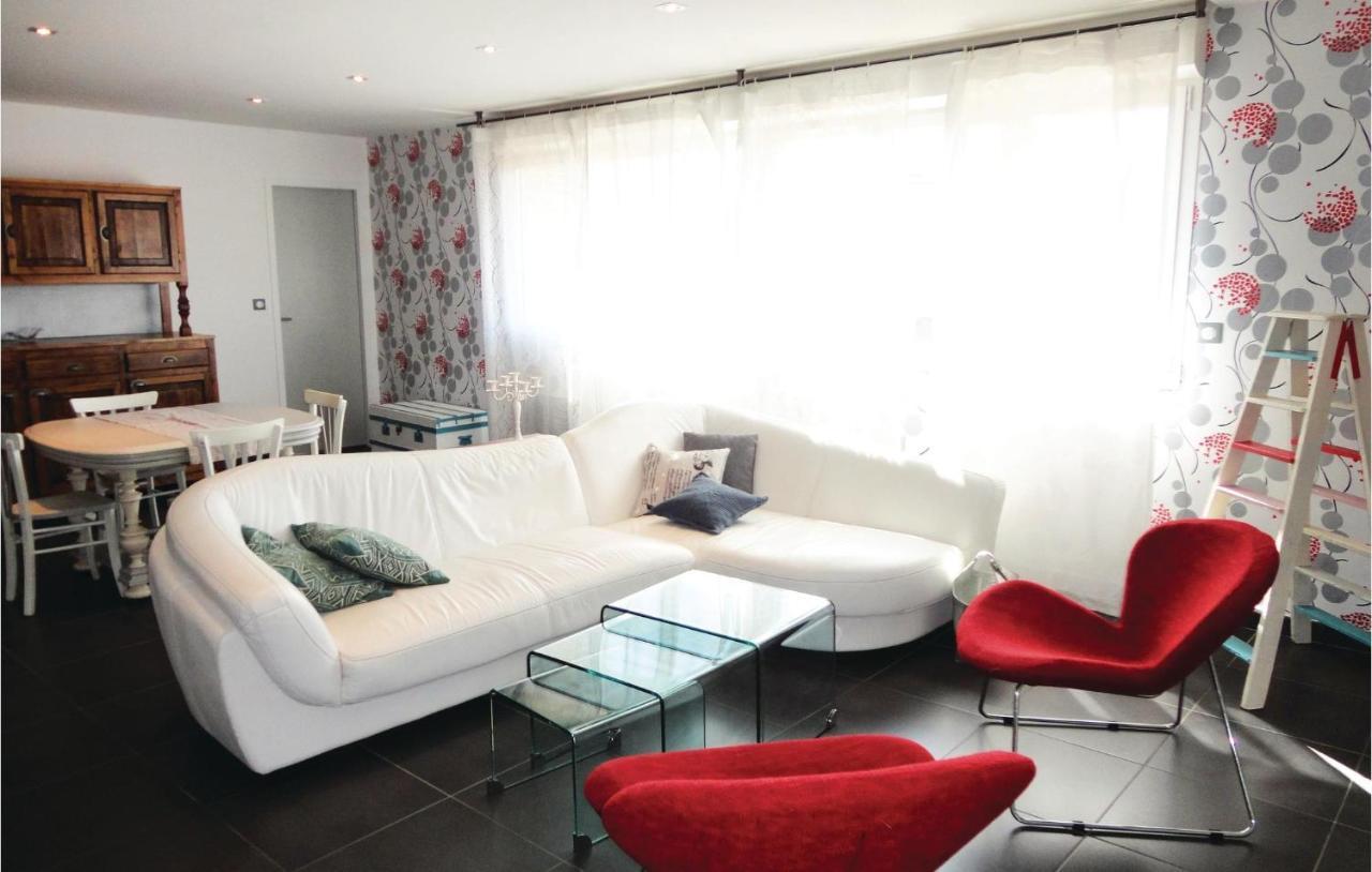 Awesome Apartment In Sauvian With Wifi Esterno foto