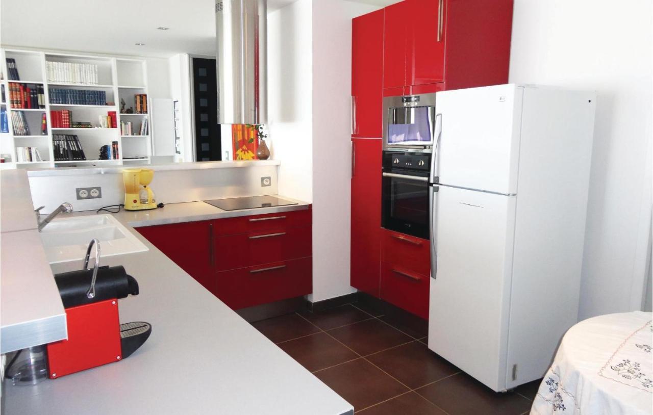 Awesome Apartment In Sauvian With Wifi Esterno foto